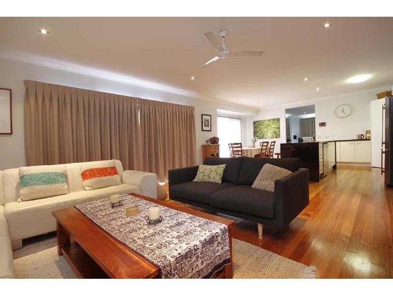 11 Gallery Place, Little Mountain QLD 4551