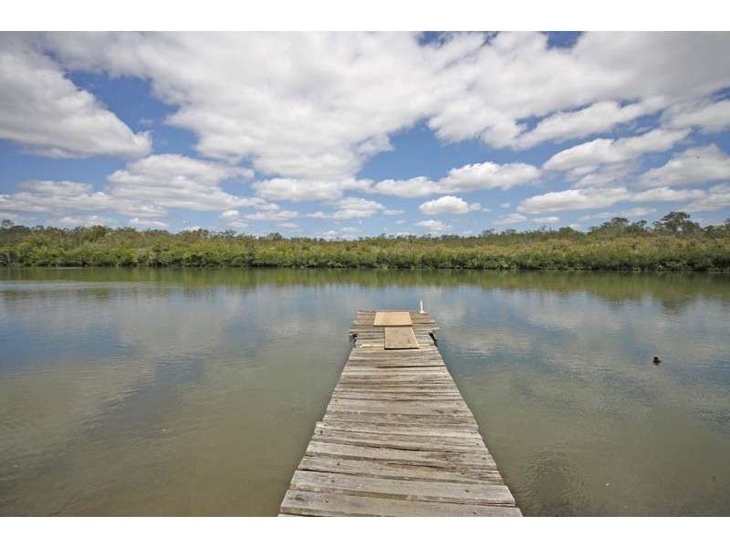 13 The Esplanade, Coochin Creek QLD 4519