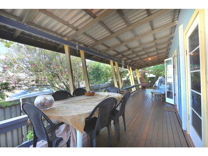 25 Ann St, Dicky Beach QLD 4551