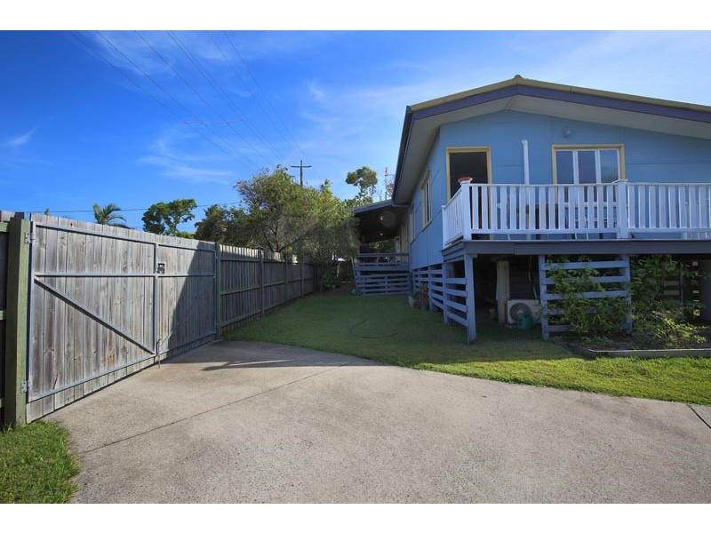 25 Ann St, Dicky Beach QLD 4551