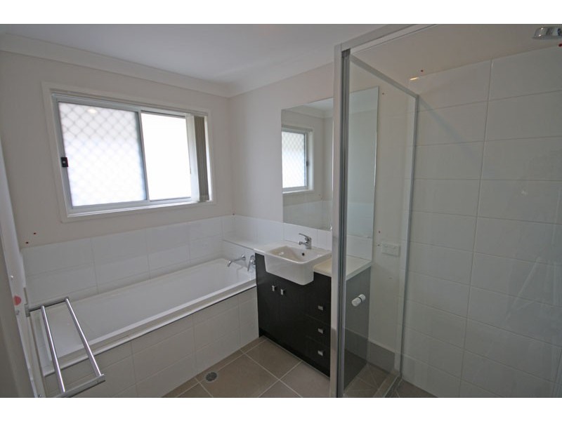 7 Sunshine Crescent, Caloundra West QLD 4551