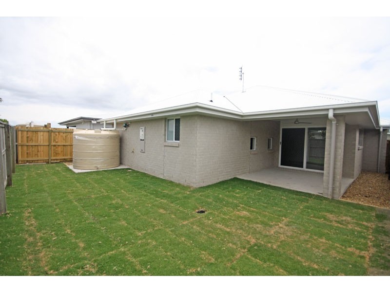 7 Sunshine Crescent, Caloundra West QLD 4551