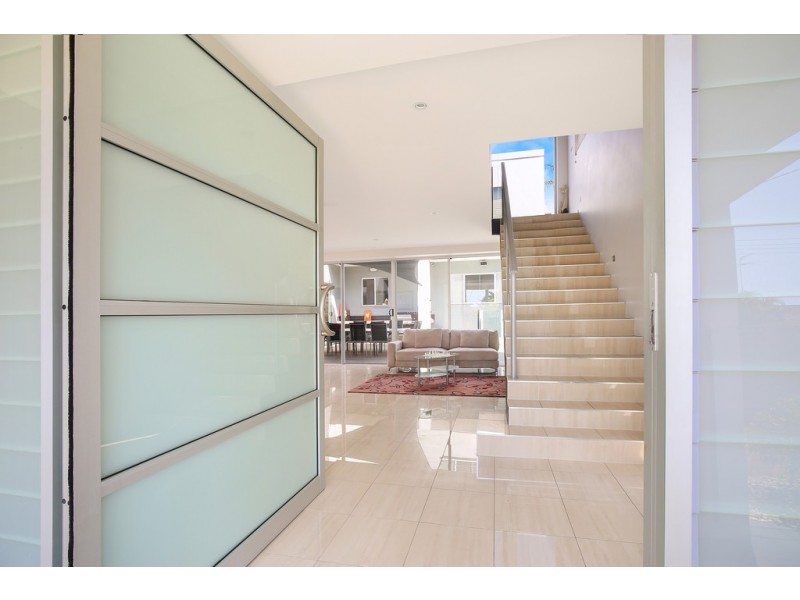 18 Ikara Street, Battery Hill QLD 4551