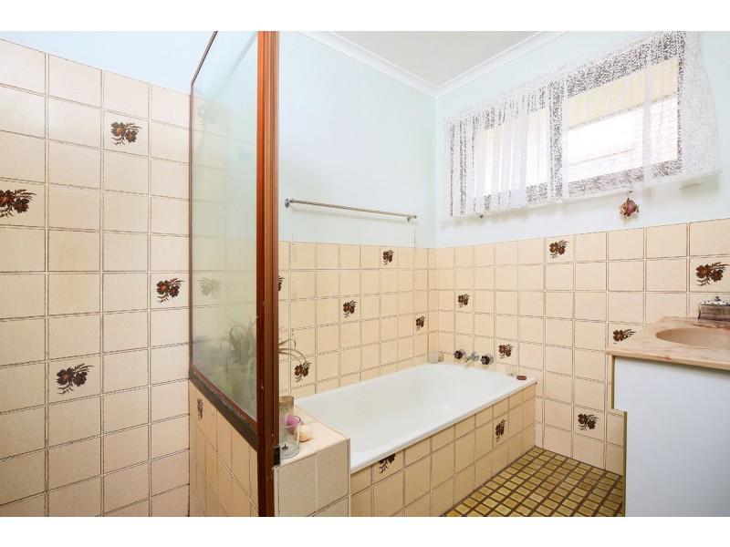 182 Golden Beach Esplanade, Golden Beach QLD 4551