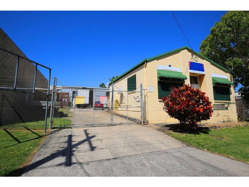 116-118 Grigor St West, Moffat Beach QLD 4551