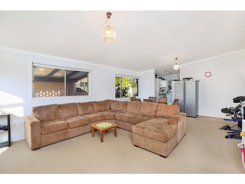 10 Coora Cres, Currimundi QLD 4551