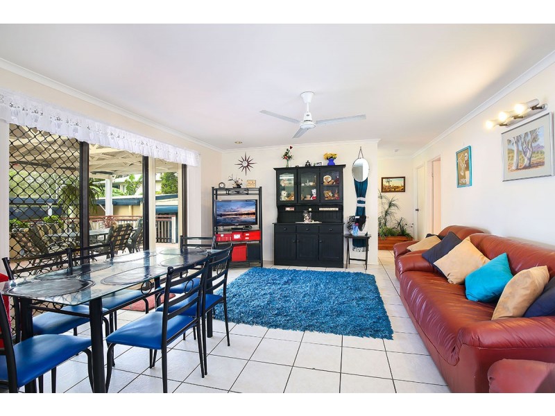 2 Marisa Court, Moffat Beach QLD 4551