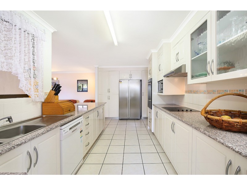 2 Marisa Court, Moffat Beach QLD 4551