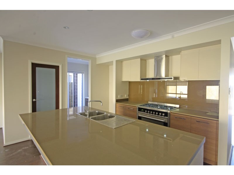 18 Apple Crescent, Caloundra West QLD 4551