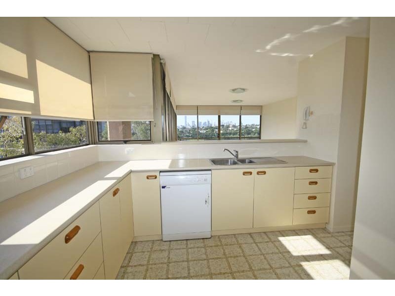 25/72 Sandford Street – Riverford, St Lucia QLD 4067