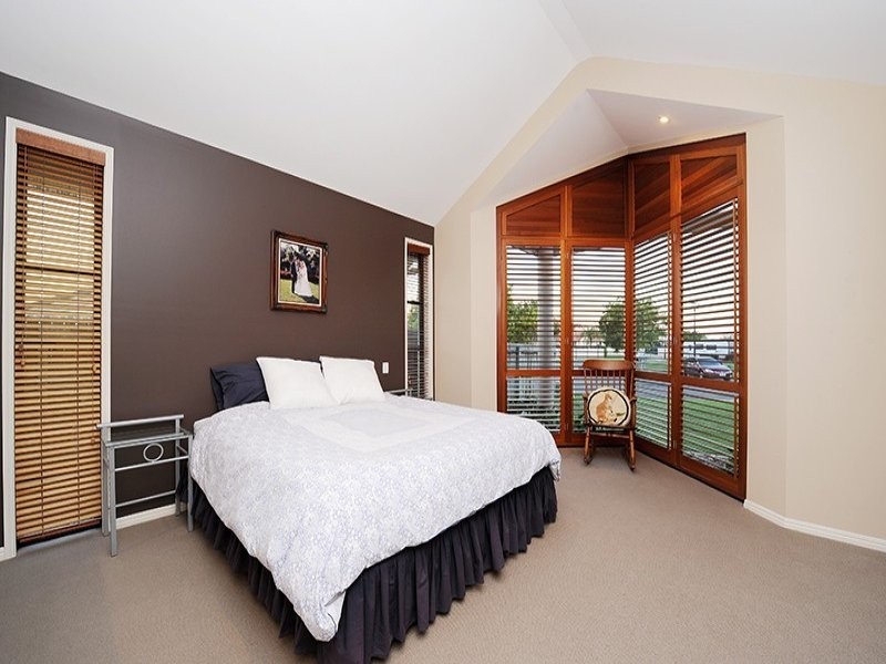 24 Swallow Street, Wurtulla QLD 4575