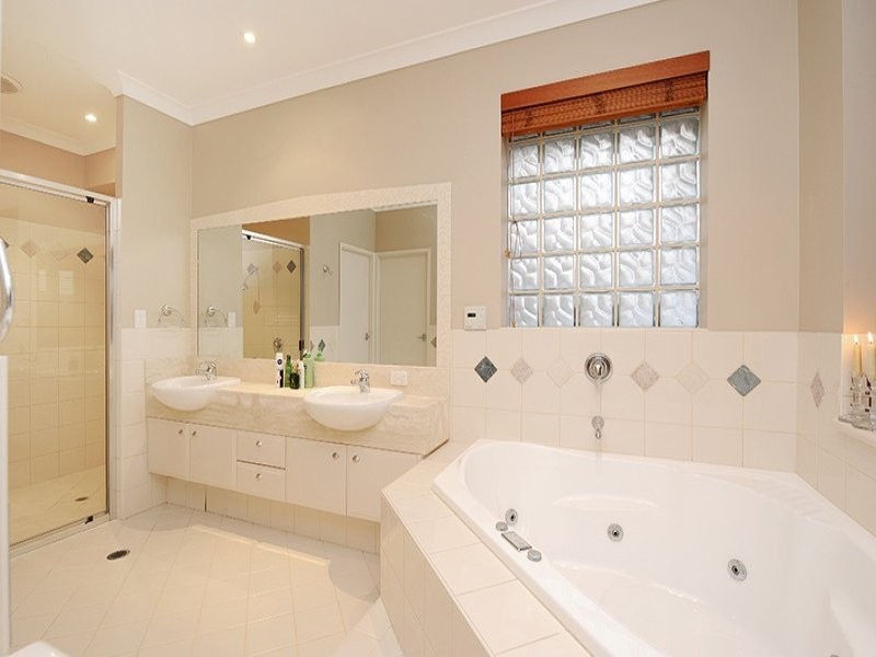 24 Swallow Street, Wurtulla QLD 4575