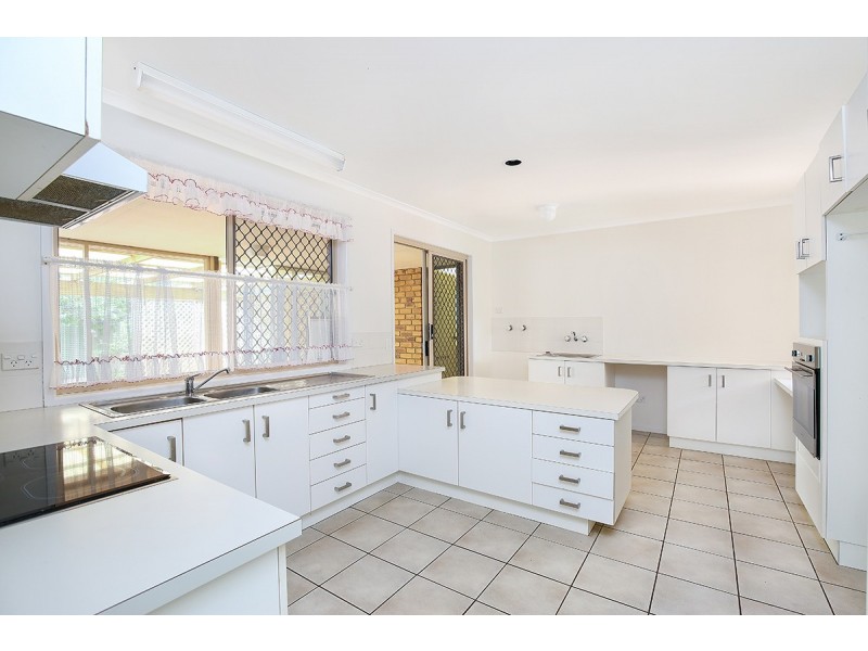 11 Vista Park Drive, Buderim QLD 4556