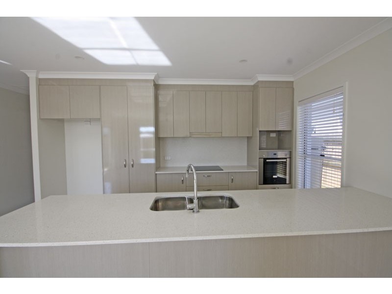 14 Emerald Drive, Caloundra West QLD 4551