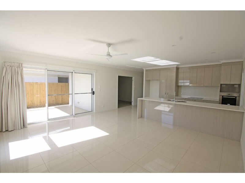 14 Emerald Drive, Caloundra West QLD 4551