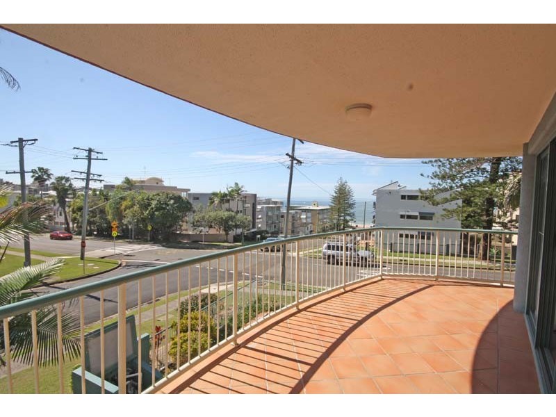 2/22 Warne Terrace – Ocean Crest, Kings Beach QLD 4551