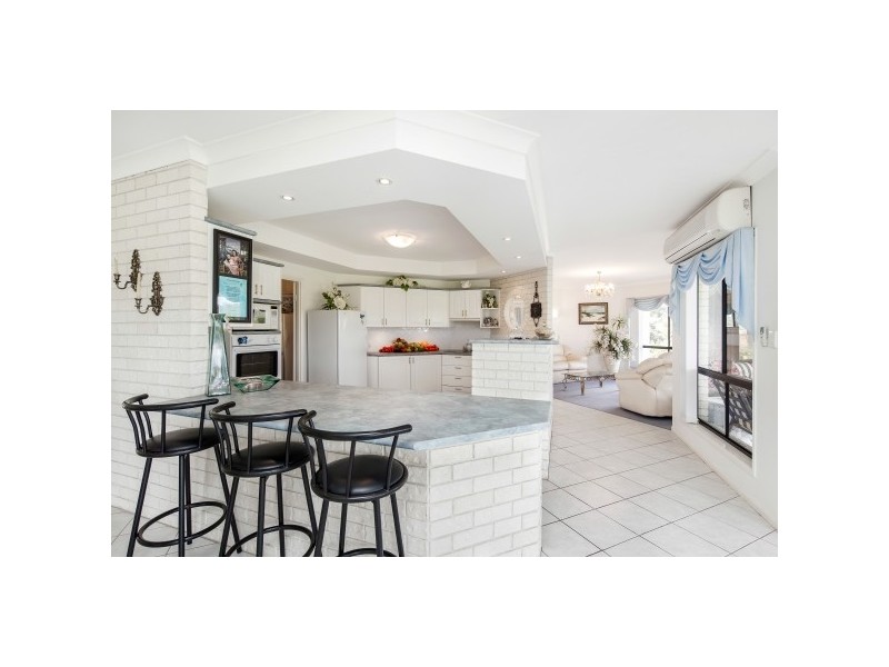 99 Candle Mountain Drive, Crohamhurst QLD 4519