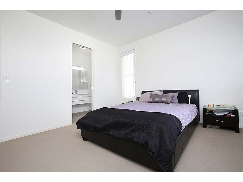 10 Keelson Street, Birtinya QLD 4575