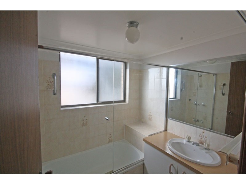 2/17 Dingle Avenue – Broadwaters, Kings Beach QLD 4551
