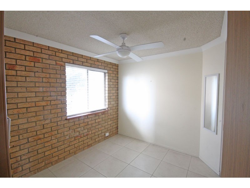 2/17 Dingle Avenue – Broadwaters, Kings Beach QLD 4551