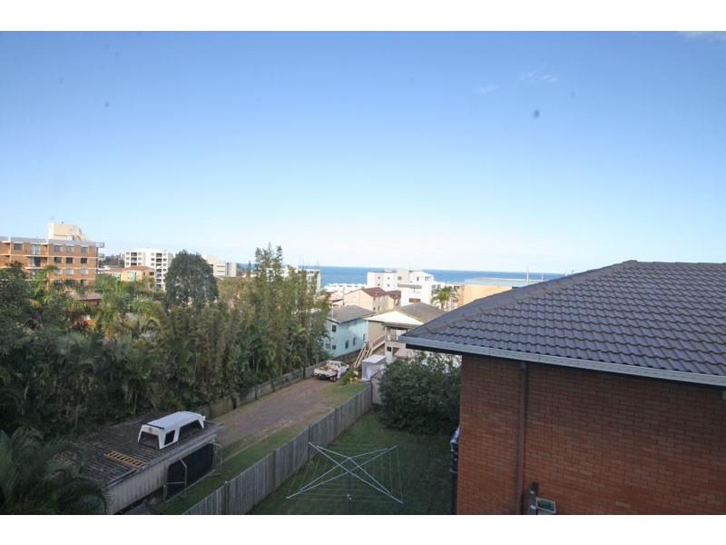 2/17 Dingle Avenue – Broadwaters, Kings Beach QLD 4551