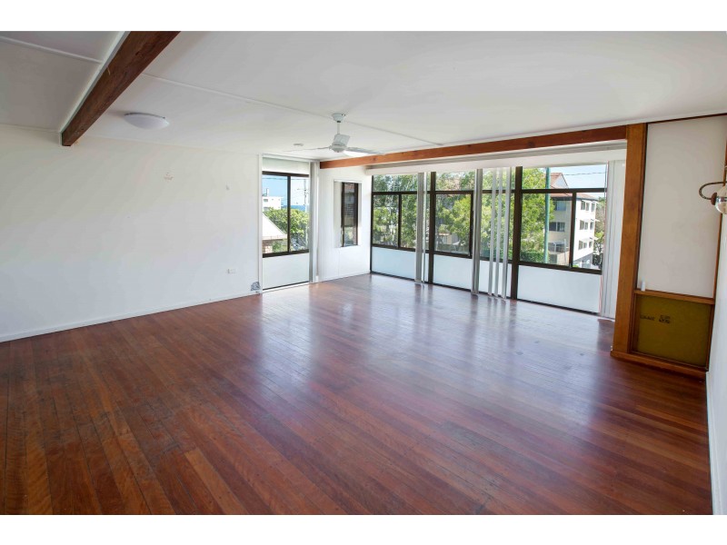 31 Saltair Street, Kings Beach QLD 4551