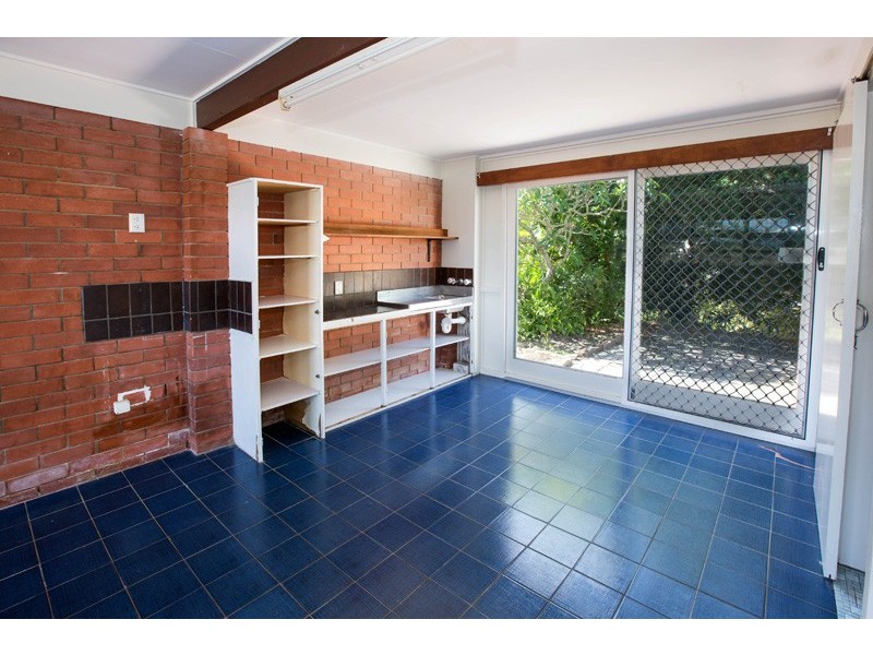 31 Saltair Street, Kings Beach QLD 4551