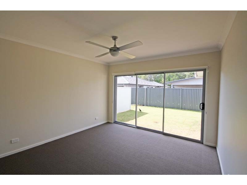 4 Barcoo Lane, Pelican Waters QLD 4551