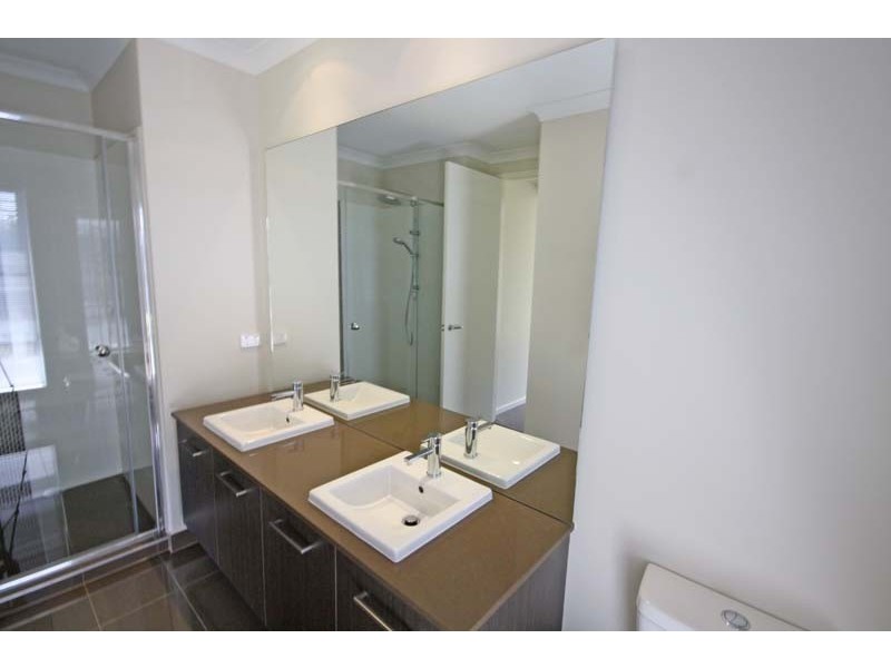 4 Barcoo Lane, Pelican Waters QLD 4551