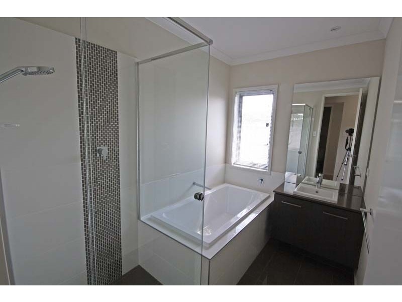4 Barcoo Lane, Pelican Waters QLD 4551