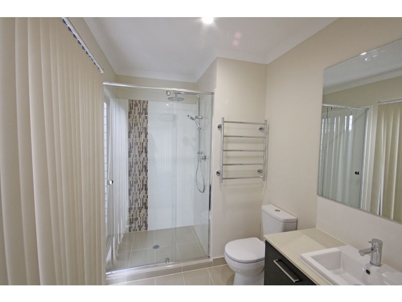 18 Auburn Street, Caloundra West QLD 4551