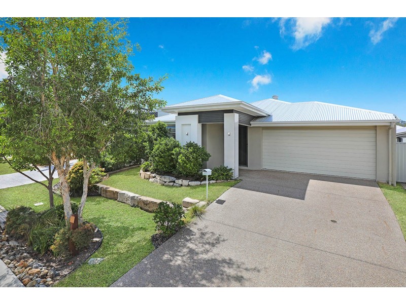16 Comet Street, Pelican Waters QLD 4551