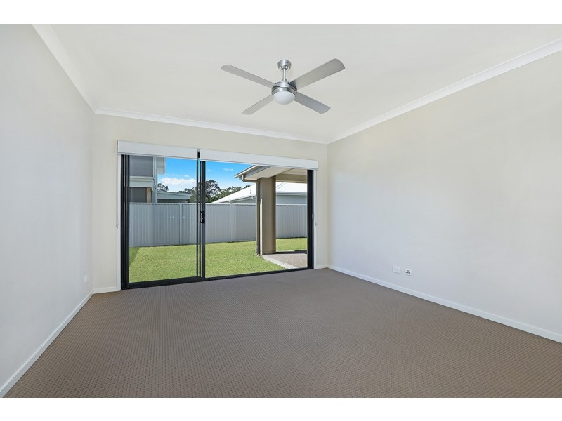 16 Comet Street, Pelican Waters QLD 4551