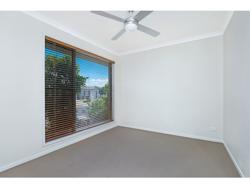 16 Comet Street, Pelican Waters QLD 4551
