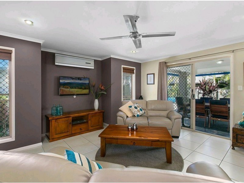 13 Riberry Place, Meridan Plains QLD 4551