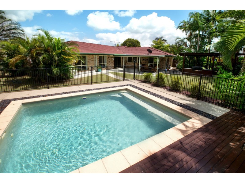 8 Amity Court, Pelican Waters QLD 4551