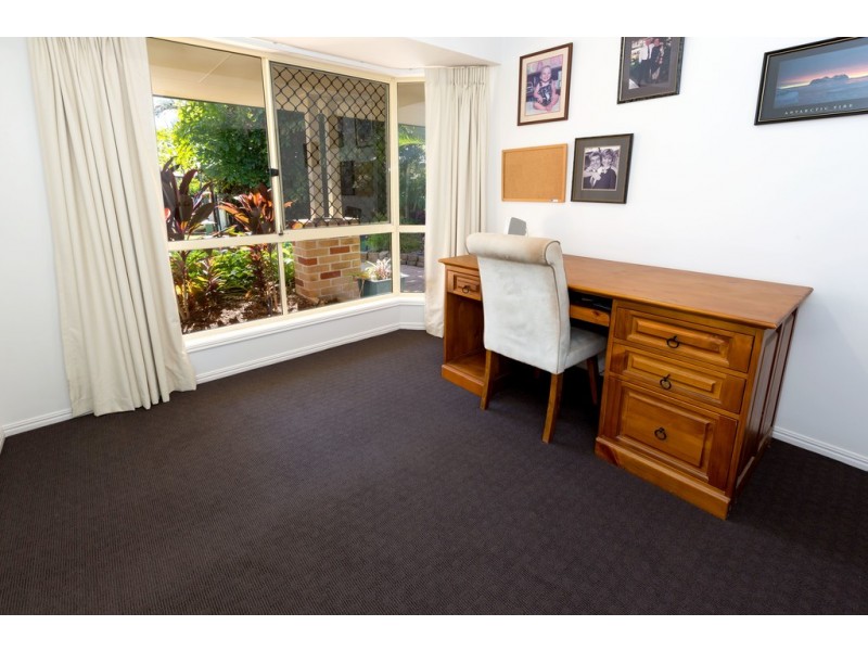 8 Amity Court, Pelican Waters QLD 4551