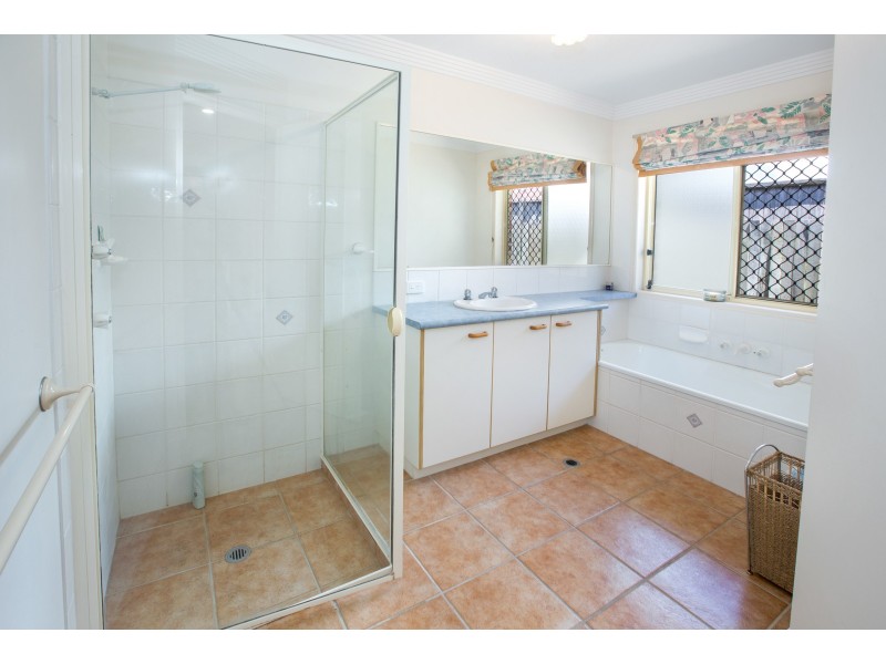 8 Amity Court, Pelican Waters QLD 4551