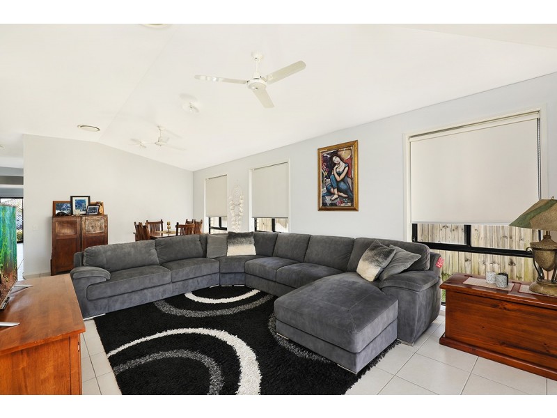 22 Mansell St, Meridan Plains QLD 4551