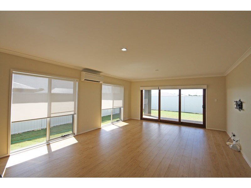 11 Comet Street, Pelican Waters QLD 4551