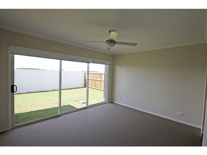 11 Comet Street, Pelican Waters QLD 4551