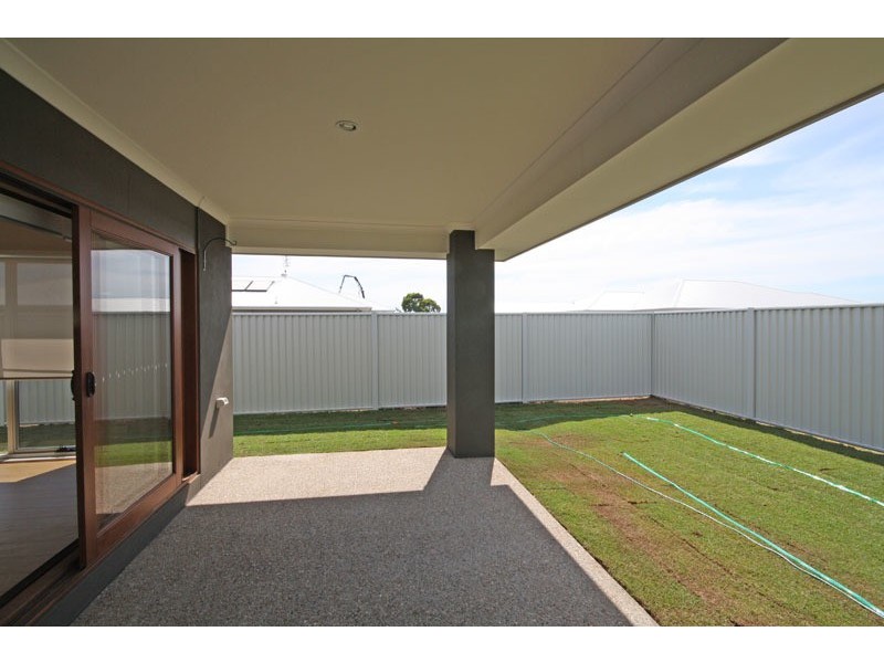 11 Comet Street, Pelican Waters QLD 4551