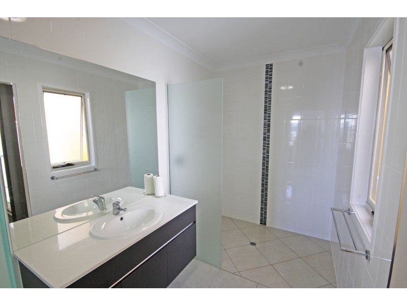 20 Copper Crescent, Caloundra West QLD 4551