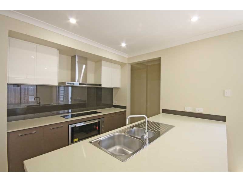 28 Emerald Drive, Caloundra West QLD 4551