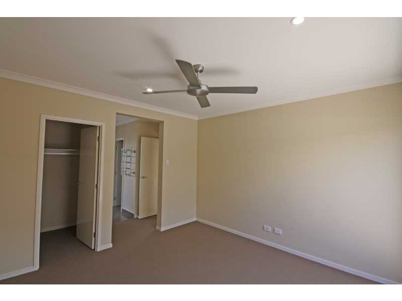 28 Emerald Drive, Caloundra West QLD 4551