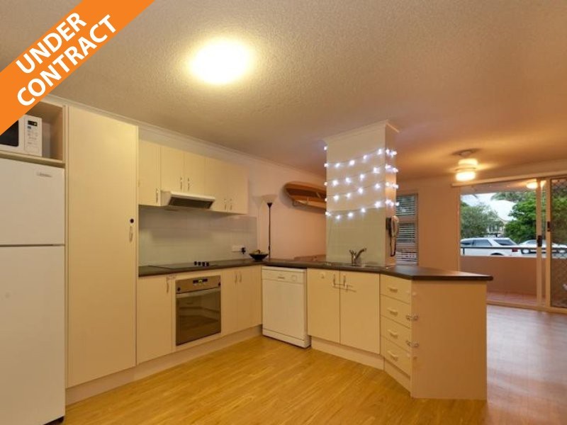 2/66 Albert St – Manhattan, Kings Beach QLD 4551