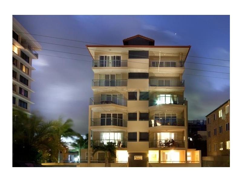 2/66 Albert St – Manhattan, Kings Beach QLD 4551