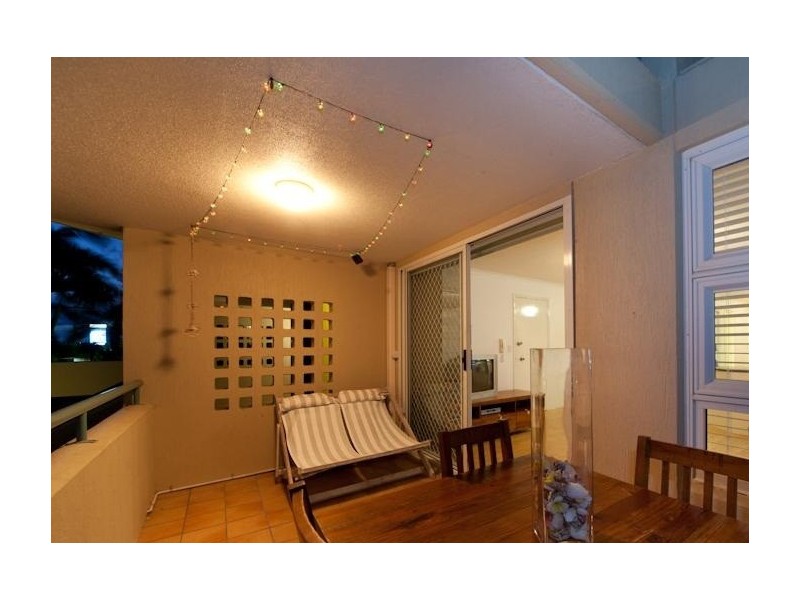 2/66 Albert St – Manhattan, Kings Beach QLD 4551