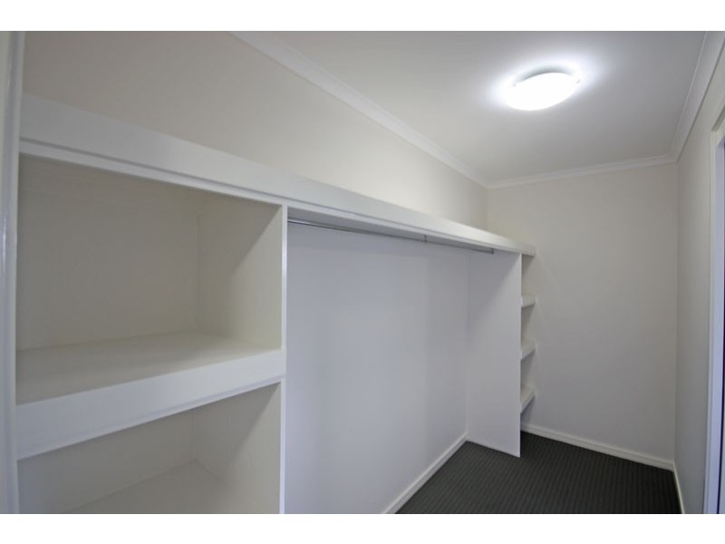 4 Hayman Lane, Meridan Plains QLD 4551