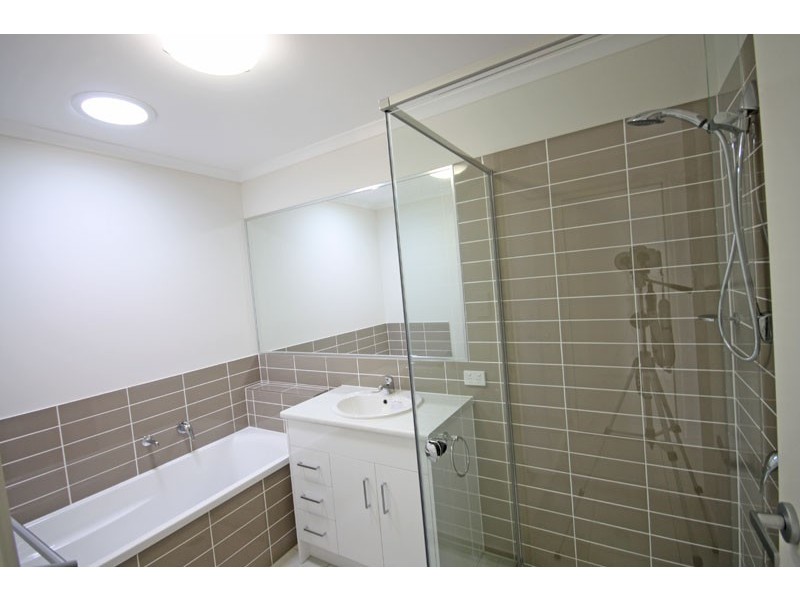 4 Hayman Lane, Meridan Plains QLD 4551